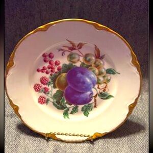 Wheeling Decorating Company Fruit Cabinet Plate